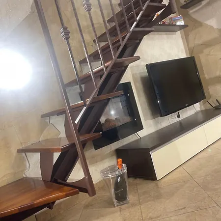 Scabrosa House 卡塔尼亚