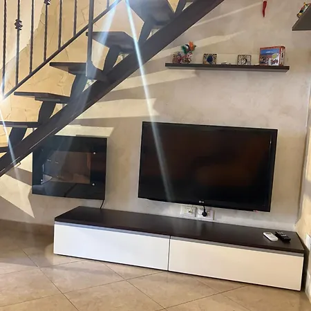 Scabrosa House *